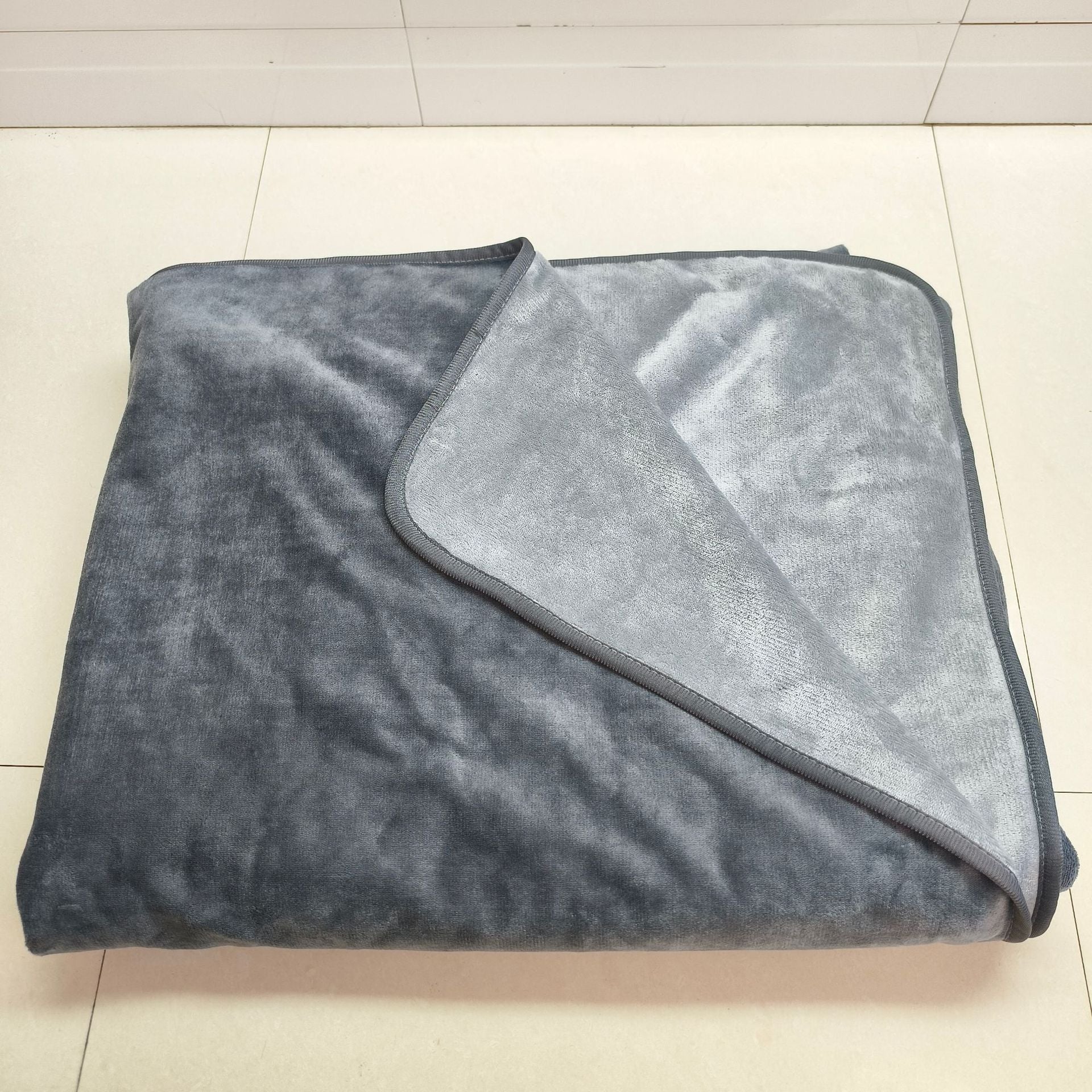 Waterproof Dual-Sided Flannel Pet Blanket